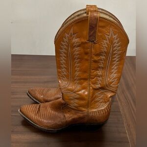 Dan Post men's lizard leather western cowboy boots in a brown  size 9D